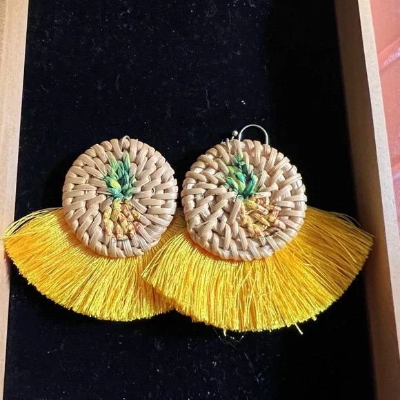 ๐BOHO EARRINGS - Picture 1 of 1